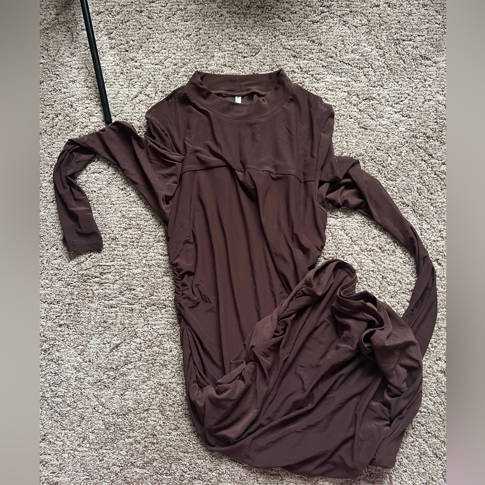 🌱🦢4 FOR $15!🦢🌱 omen's Mesh Sheer Long Sleeve Ruched Mini Dress - Picture 3 of 3